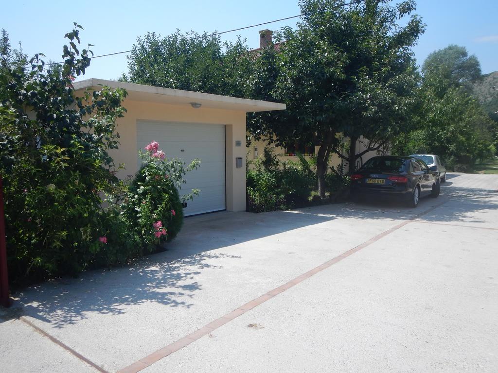 Riverside Guesthouse Pocitelj Εξωτερικό φωτογραφία